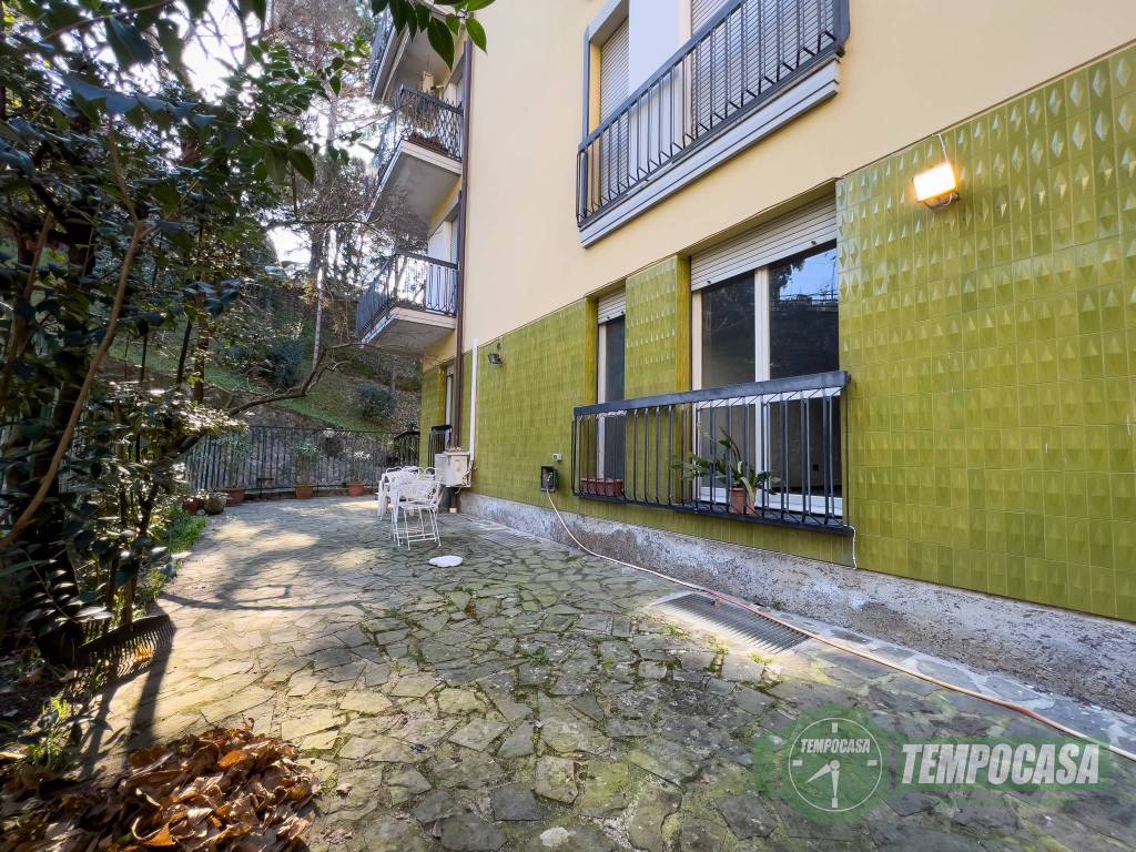 Appartamento in vendita a Rapallo via del Castellino