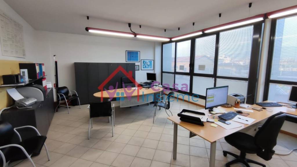 Ufficio in vendita a Figline e Incisa Valdarno via Vittorio Locchi,, 7