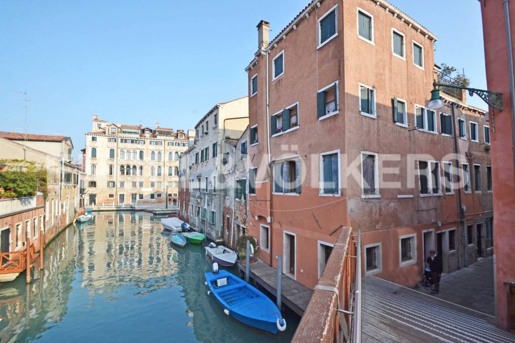Appartamento in vendita a Venezia campo San Pantalon