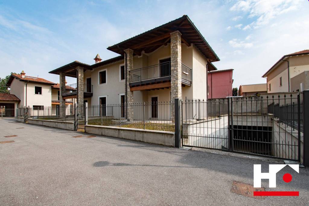 Villa Bifamiliare in vendita a Palazzolo sull'Oglio via Fratelli Marzoli