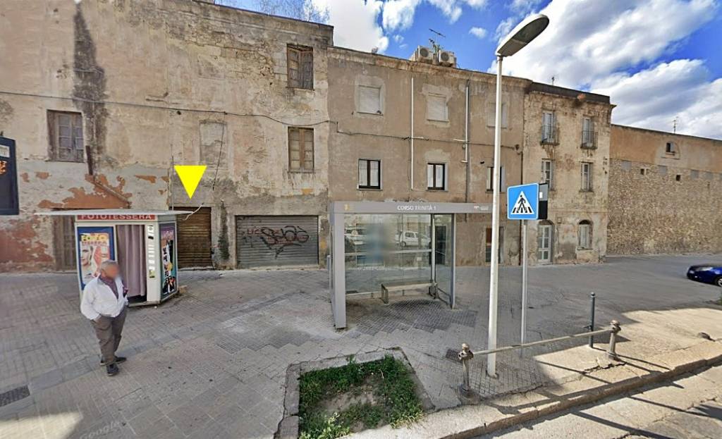 Magazzino in vendita a Sassari via Carso, 16A