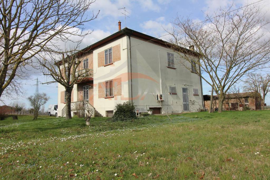 Villa in vendita ad Argenta via Margotti, 63