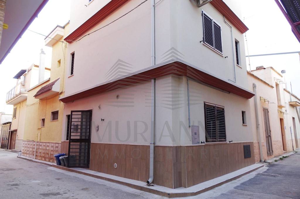 Casa Indipendente in vendita a Sannicandro di Bari via Lepanto, 7