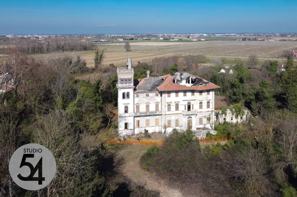 Villa in vendita a San Donà di Piave via Attilio Basso, 11