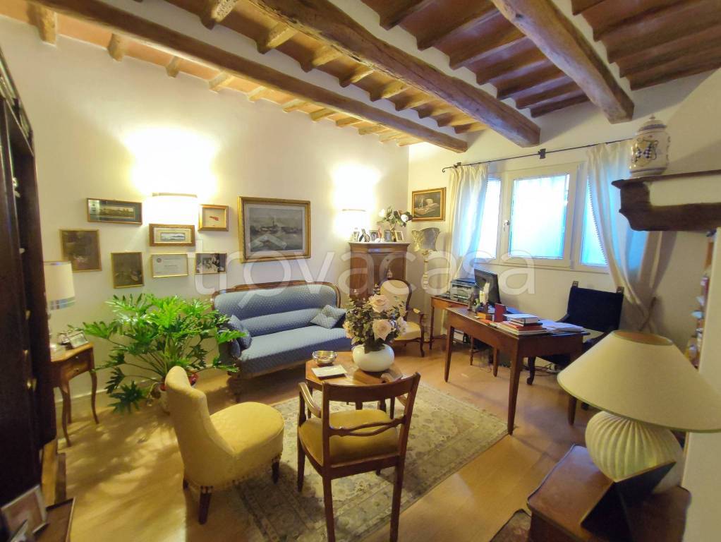Appartamento in vendita a Greve in Chianti via di Rubbiana
