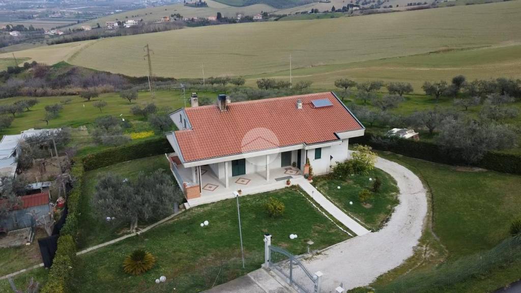 Villa in vendita a Roseto degli Abruzzi strada provinciale, 20