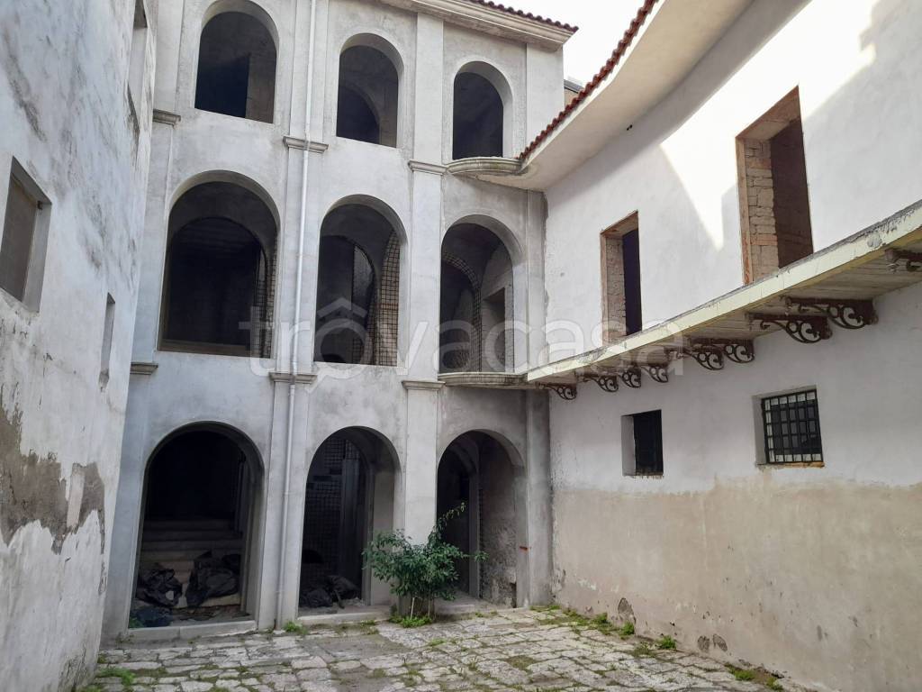 Intero Stabile in in vendita da privato a Mugnano del Cardinale via Giuseppe Garibaldi, 15
