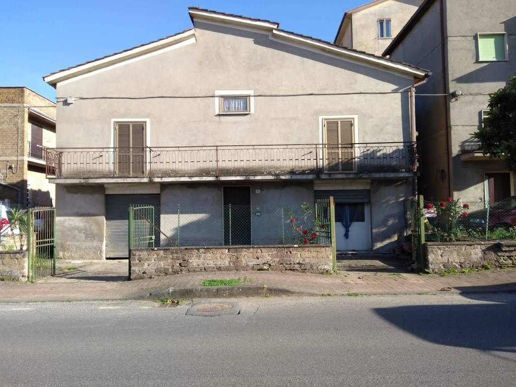 Villa in in vendita da privato a Castel Sant'Elia via Civita Castellana, 32