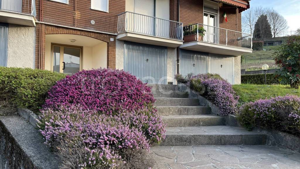 Appartamento in vendita a Nibionno via Angelo Conti, 33