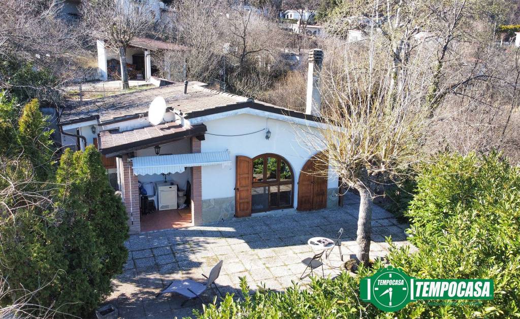 Villa in vendita a Ponzone via Cascinali