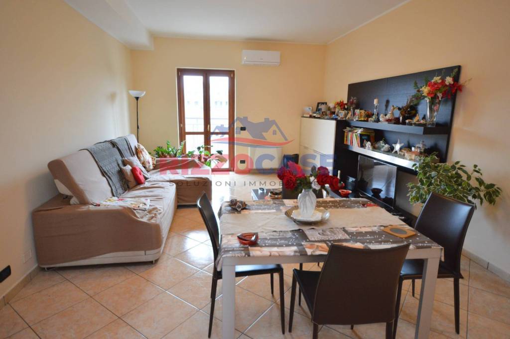 Appartamento in vendita a Corigliano-Rossano via Francesco Joele, 3