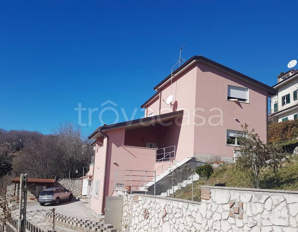 Villa Bifamiliare in vendita a Segni via di Montelanico