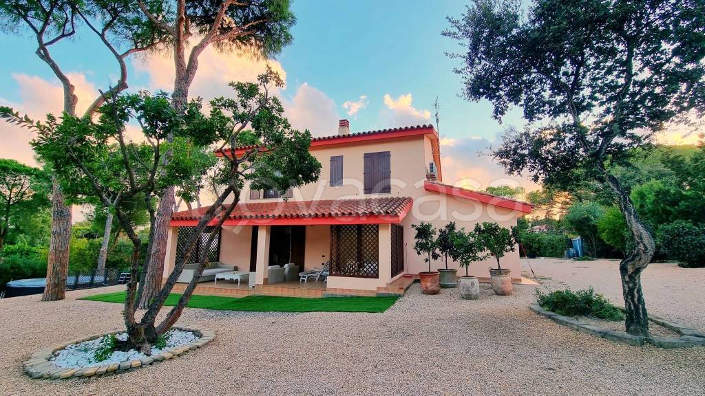 Villa in vendita a Pula comunione Pineta Is Morus