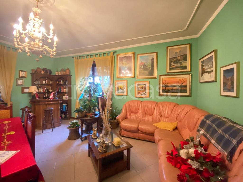 Villa Bifamiliare in vendita ad Avezzano via Lionelli