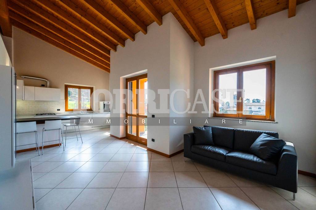 Appartamento in vendita ad Alzano Lombardo via Meer