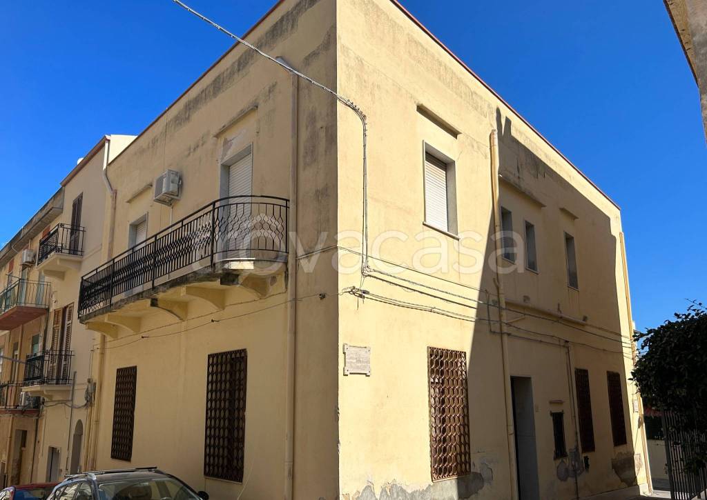 Casa Indipendente in vendita a Castellammare del Golfo via Sole, 52
