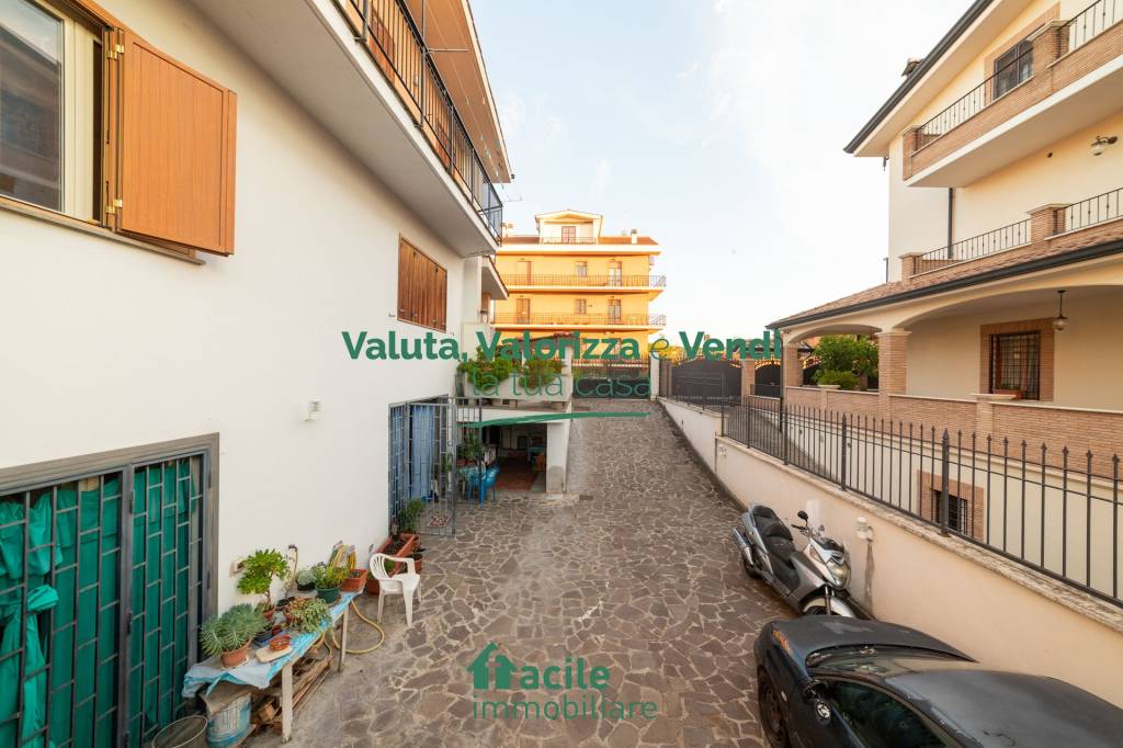 Villa in vendita a Roma via Cercemaggiore, 53, 00131 Roma rm, Italia