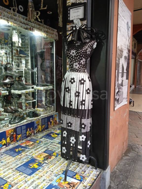 Abbigliamento in in vendita da privato a Bologna via Porta Nova, 6A