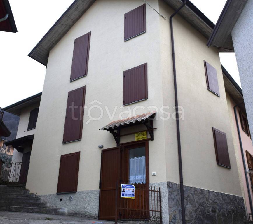 Casa Indipendente in vendita a Costa Valle Imagna via Giuseppe Brumana, 13