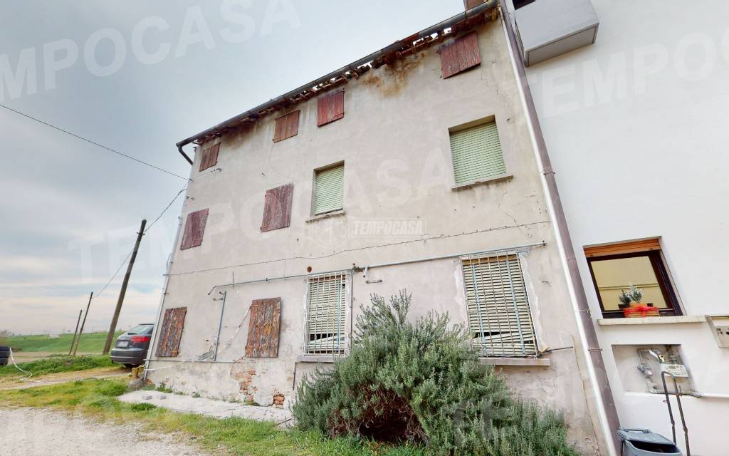Appartamento in vendita a Bondeno via Dazio 25