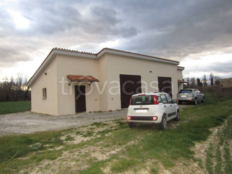 Villa in vendita a Jesi via Roncaglia, 1