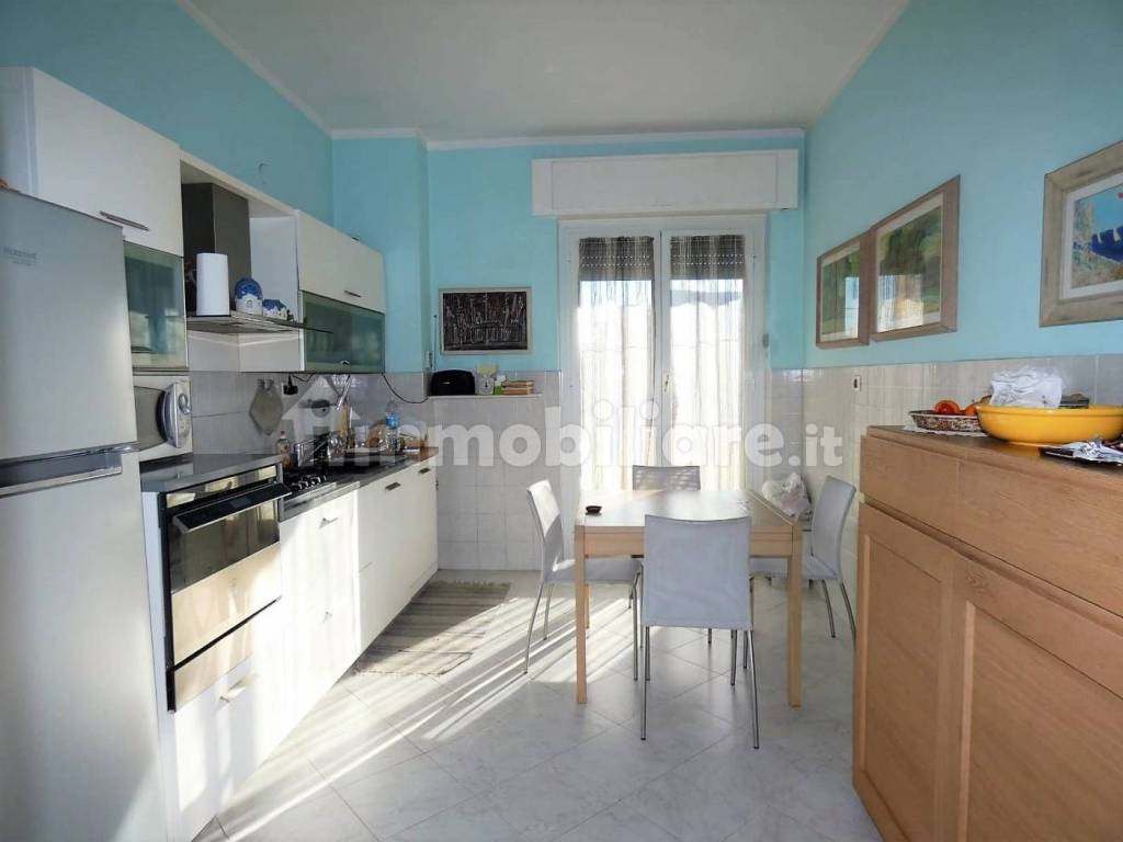 Appartamento in vendita a Genova via Bartolomeo Carrea