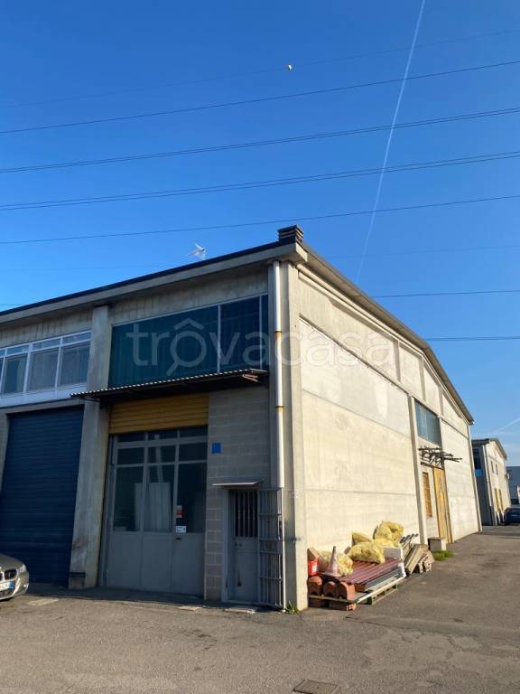 Capannone Industriale in vendita a Settimo Milanese via andré-marie Ampère