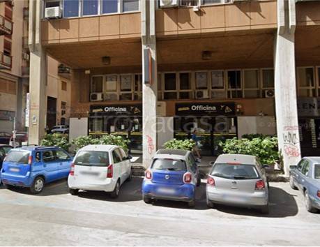 Negozio in vendita a Palermo via Giuseppe Puglisi Bertolino, 25