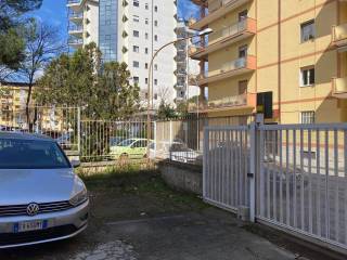 Posto auto in affitto a cosenza via benedetto croce, 23