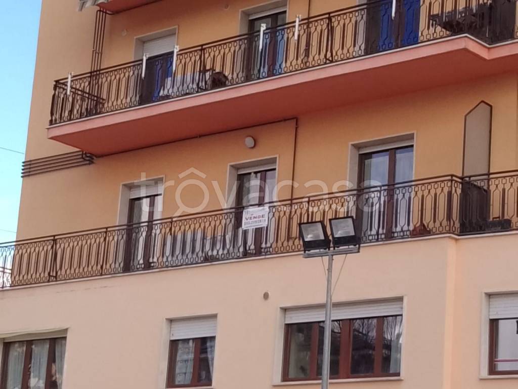 Appartamento in vendita a L'Aquila via Giancandido Pastorelli