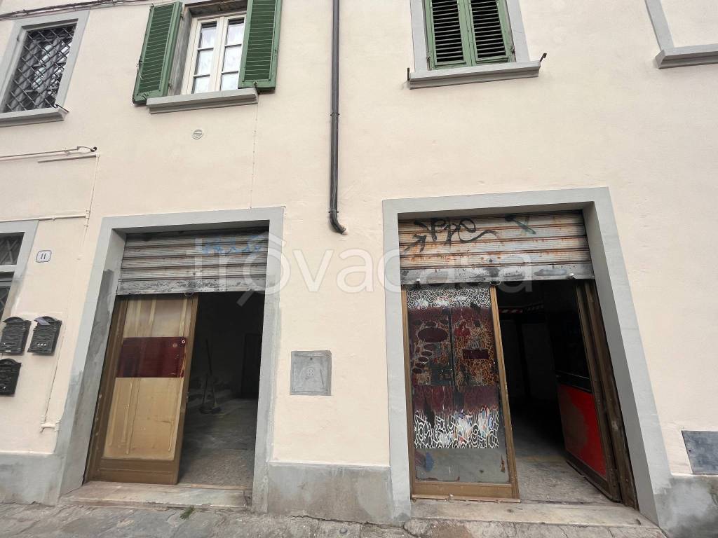 Magazzino in affitto a Prato via Sant'Antonio