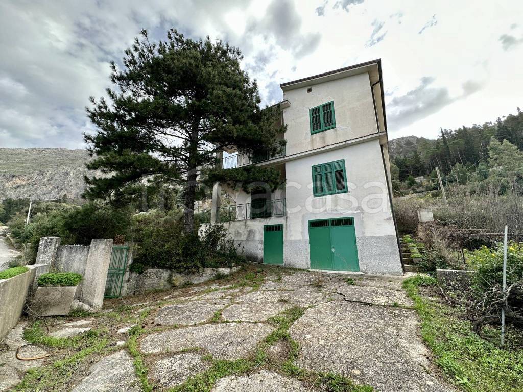 Villa in vendita a Borgetto via Romitello