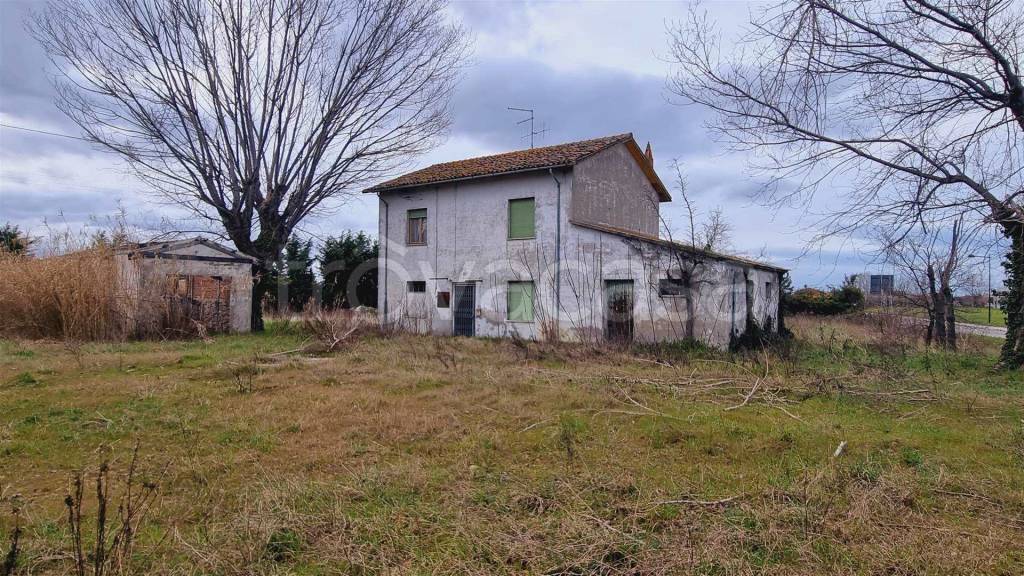 Colonica in vendita a San Mauro Pascoli