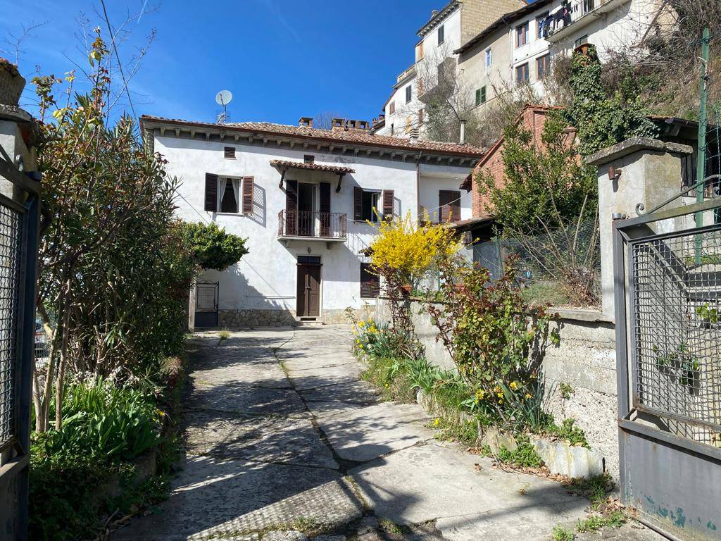 Casa Indipendente in vendita a Ozzano Monferrato via Generale Armando Diaz, 9