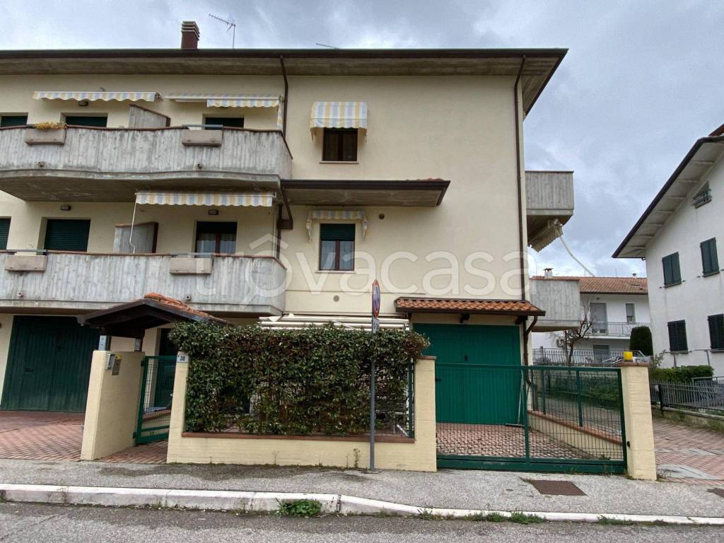 Villa a Schiera in vendita a Savignano sul Rubicone via Silvio Pellico, 38