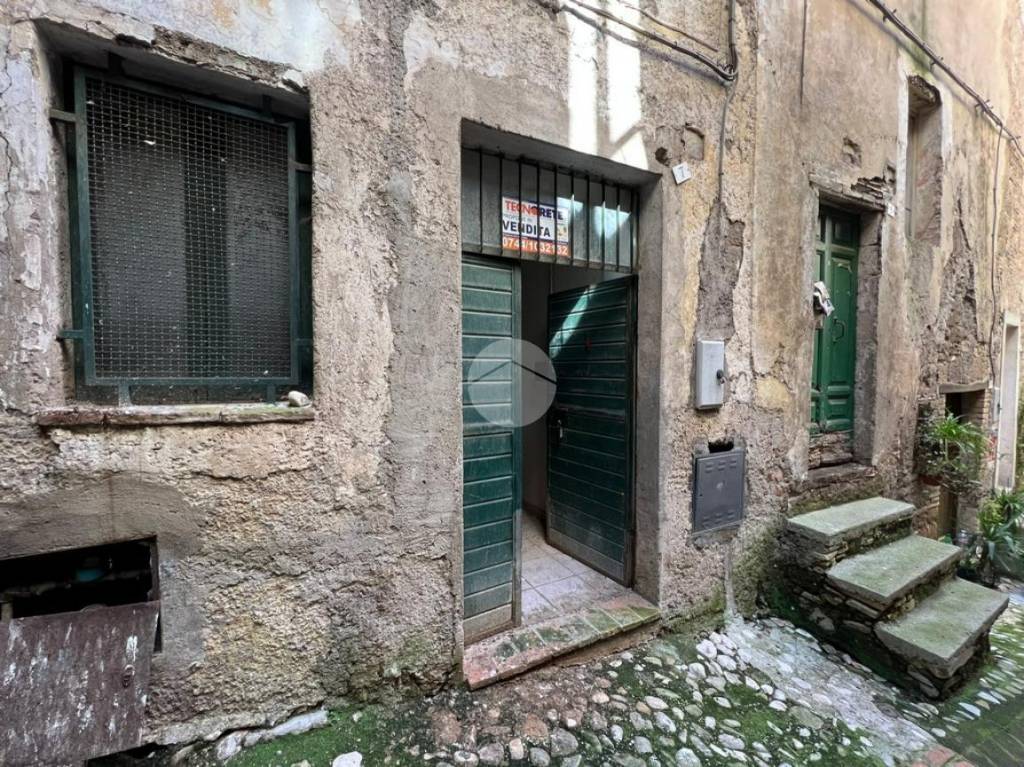 Garage in vendita a Collevecchio vicolo Cruciani, 5