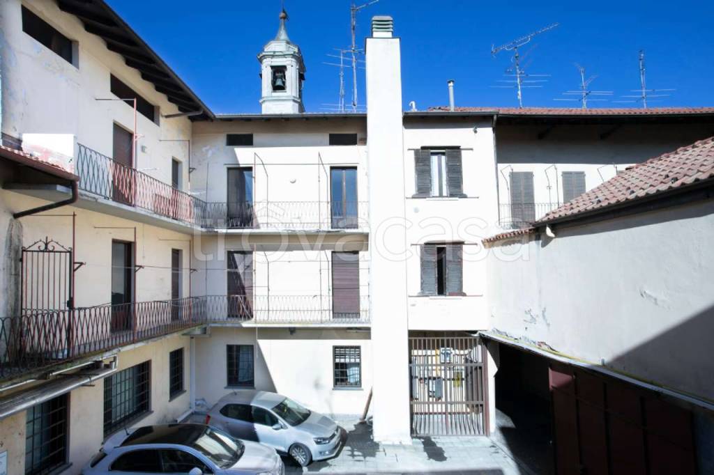 Appartamento in vendita a Borgomanero via s. Giovanni 10