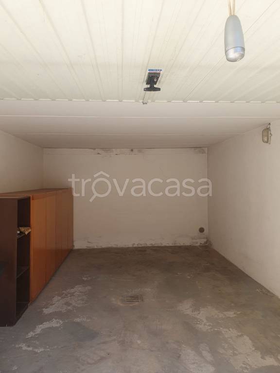 Garage in affitto a Busseto via Alfredo Catalani, 7