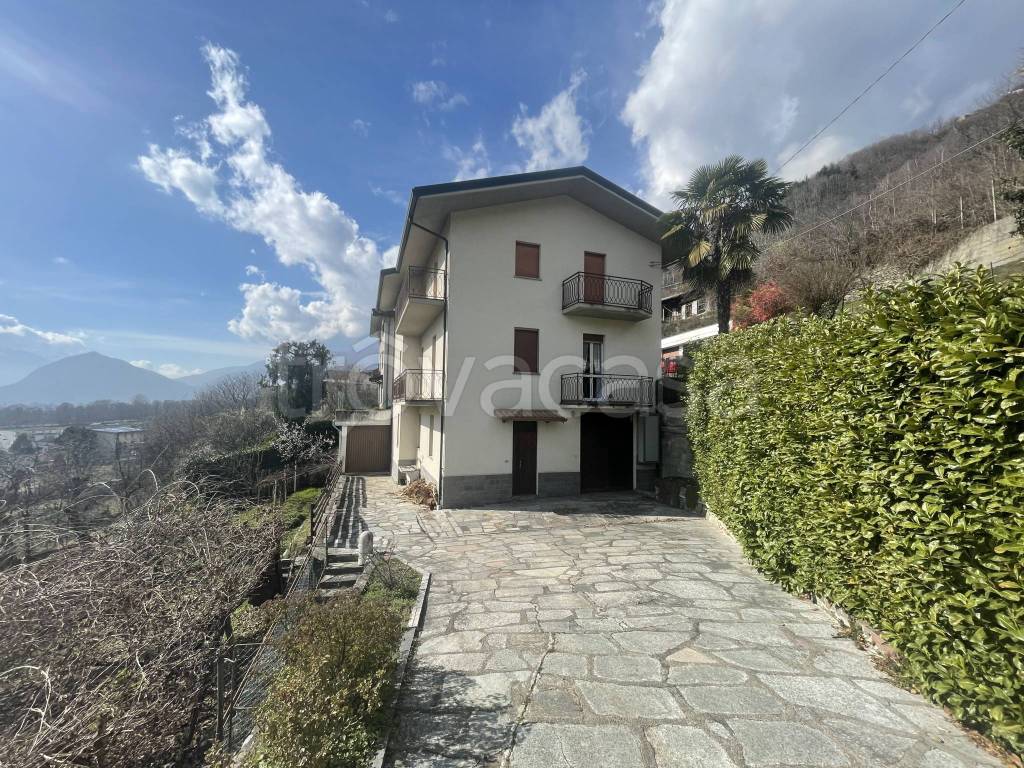 Casa Indipendente in vendita a Berbenno di Valtellina via Valdorta