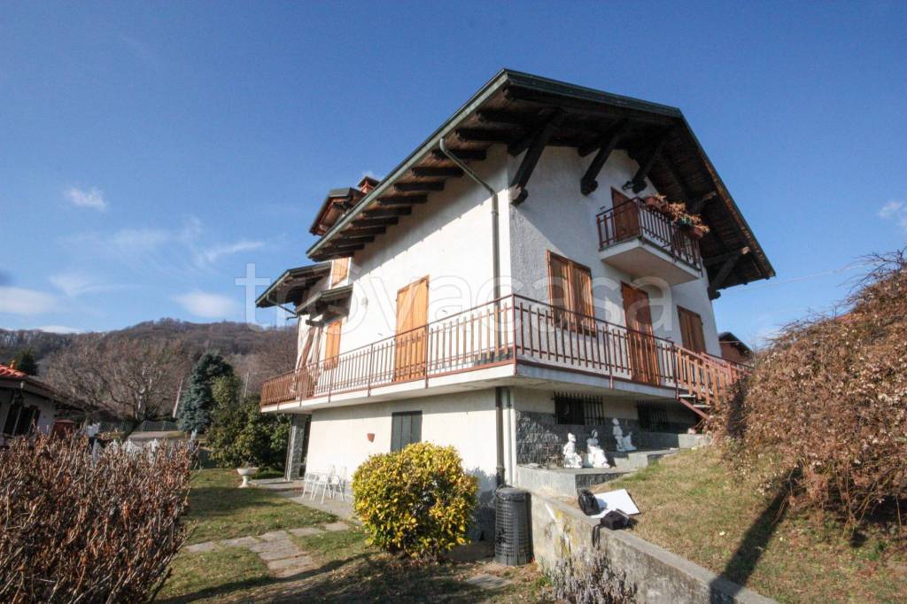 Villa in vendita a Cellio con Breia frazione Cavaglia