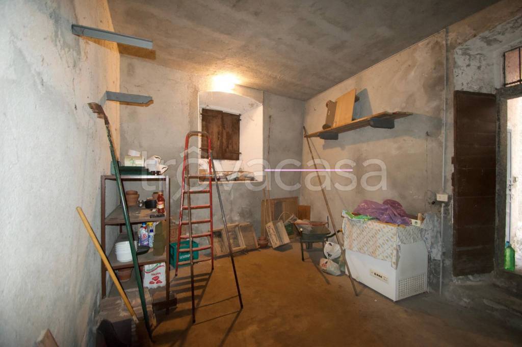 Casa Indipendente in vendita a Oliveto Lario vicolo Pescatori