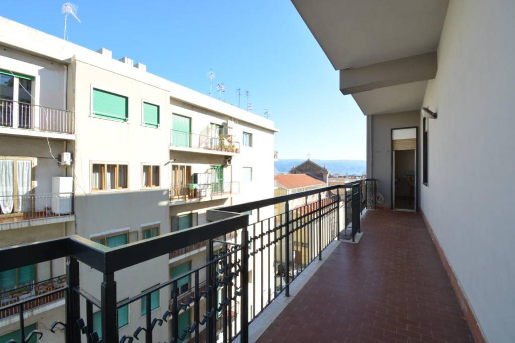 Appartamento in vendita a Messina via ghibellina, 238