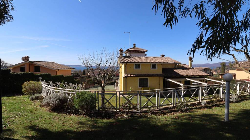 Villa in vendita a Trevignano Romano via della Vaccheria