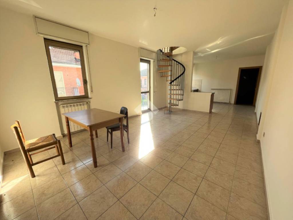 Appartamento in vendita a Samone via Ribes