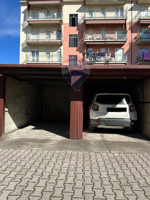 Garage in vendita a Brugherio via Della Vittoria, 61