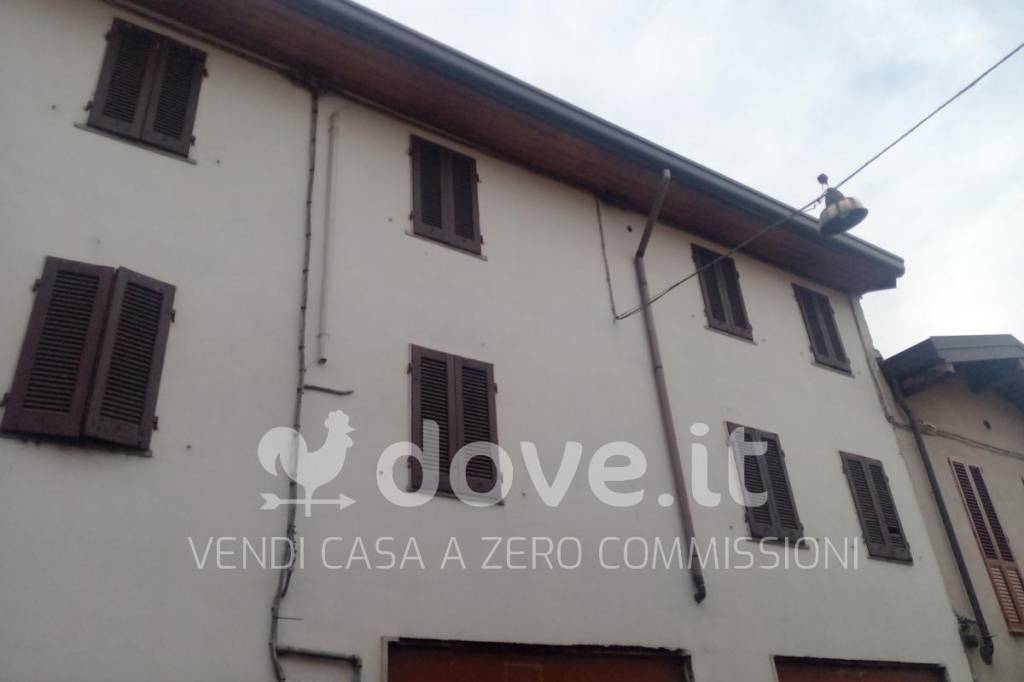 Casale in vendita a Solbiate Olona via Giuseppe Mazzini, 48