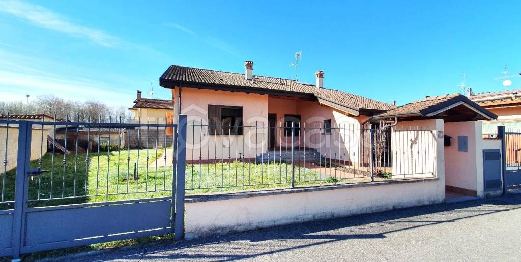 Villa in vendita a San Bassano
