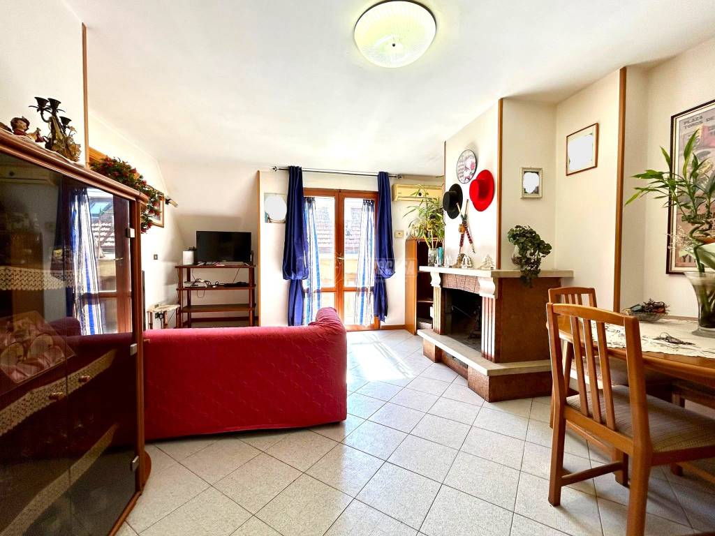 Appartamento in vendita a San Benedetto del Tronto via Plauto 13