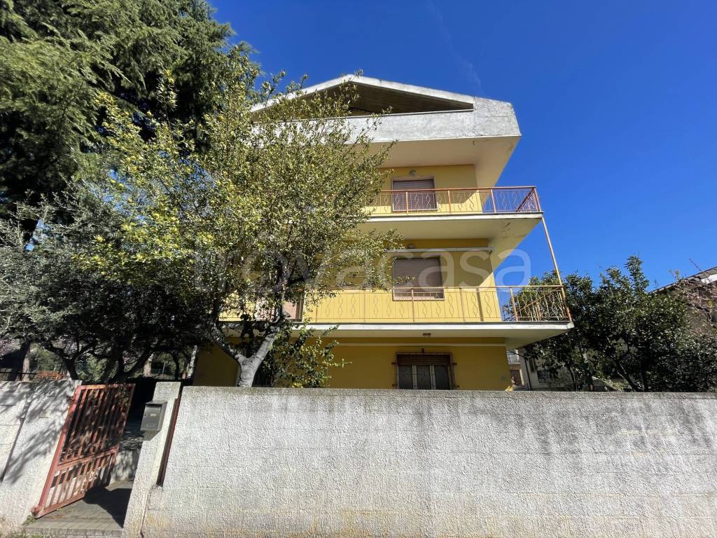 Appartamento in vendita a Pescara via Monte Luco