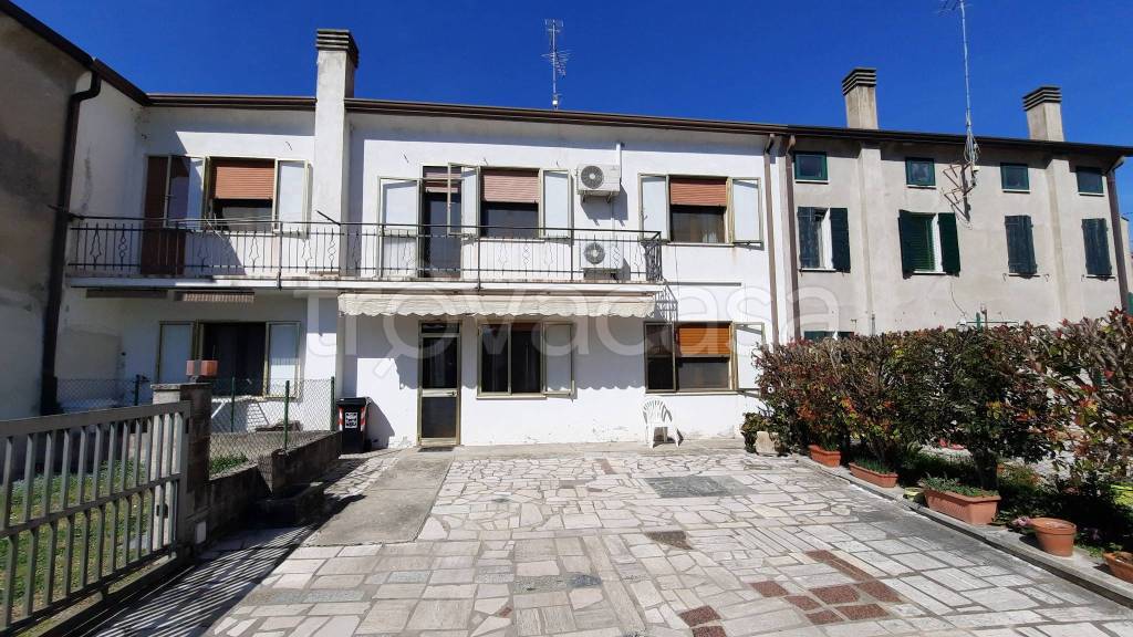 Casa Indipendente in vendita a Polesella via Giuseppe Mazzini